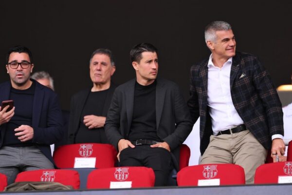 Deco lors d’un entretien consacré au transfert de Bernardo Silva et au mercato du Barça.