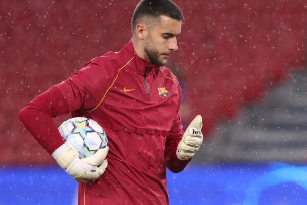 Joan García dans le but du Barça avant sa blessure au genou.