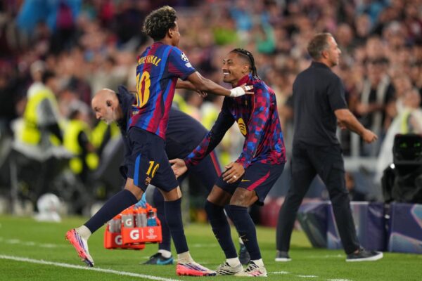 Les joueurs du FC Barcelone célèbrent un but lors du début de saison 2026-2027.