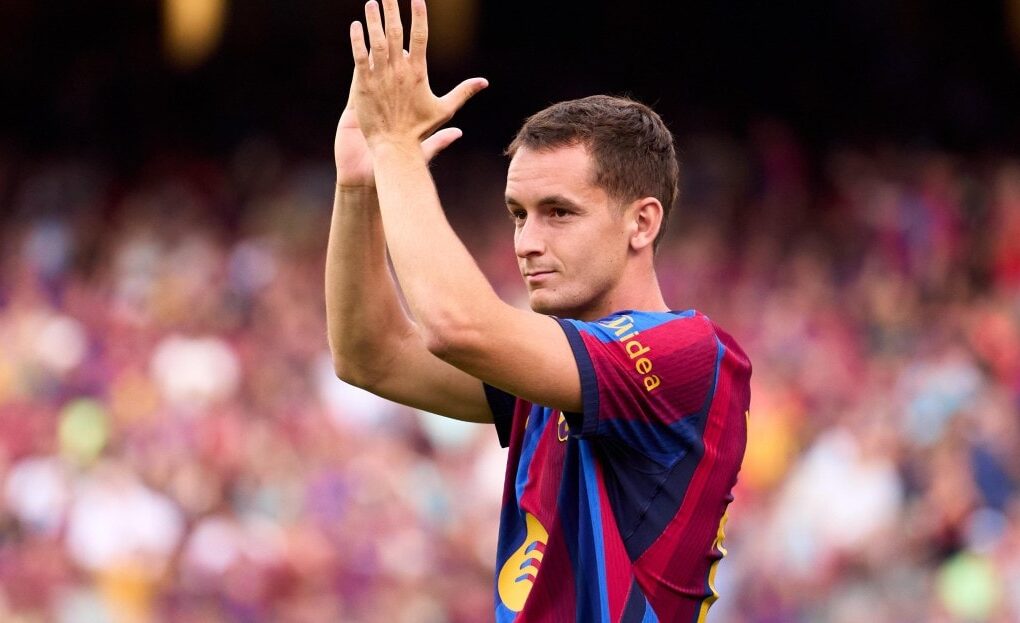 Marc Casadó sous les couleurs du FC Barcelone.