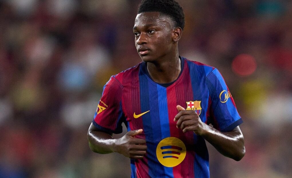 Jesse Bisiwu sous le maillot du FC Barcelone lors d’un match.