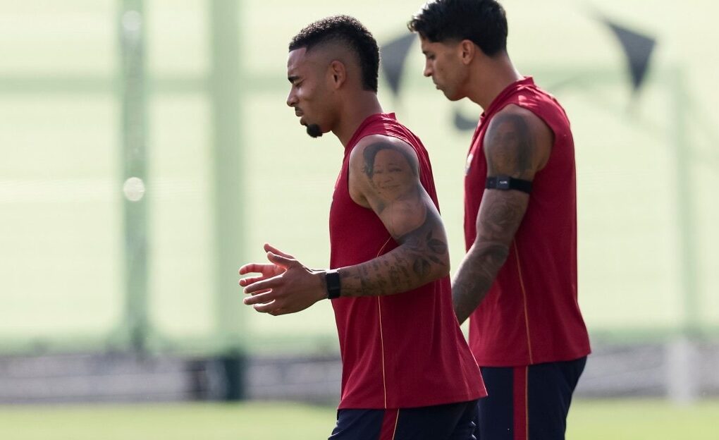 Gabriel Jesus avec le FC Barcelone avant ses possibles débuts contre Valence.
