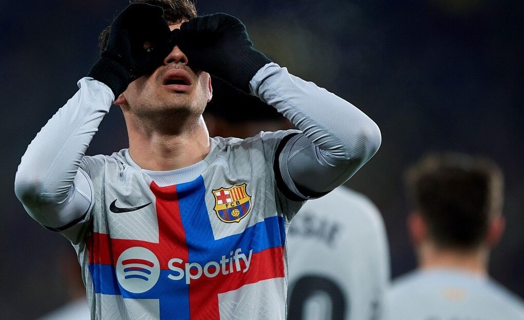 Pedri célèbre un but avec le FC Barcelone lors d’un match de Liga contre Villarreal.