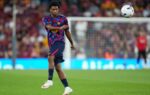 Alejandro Balde sous le maillot du FC Barcelone lors d’une rencontre.