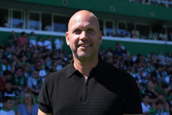 José Alberto s’exprime avant le match de Racing Santander au Camp Nou.
