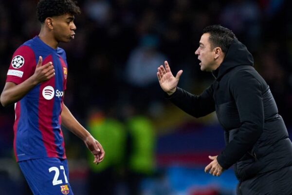Xavi Hernández pendant un entretien consacré à son histoire avec le FC Barcelone.
