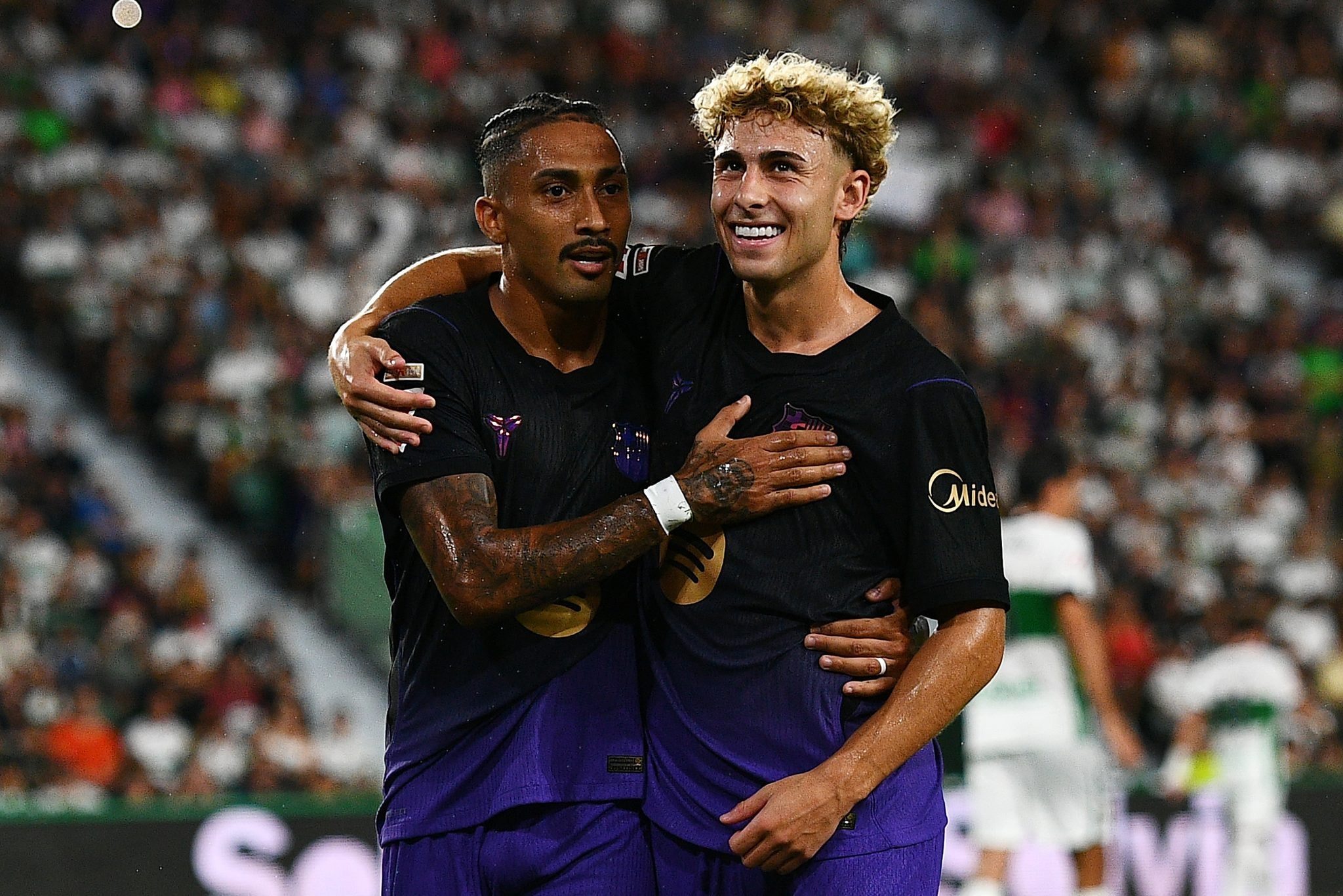 Raphinha et Fermín López, joueurs du Barça