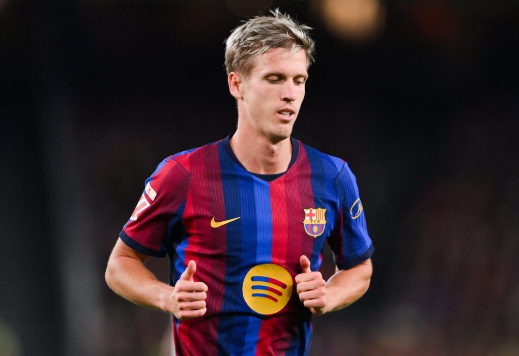 Dani Olmo sous le maillot du Barça lors d'un match.