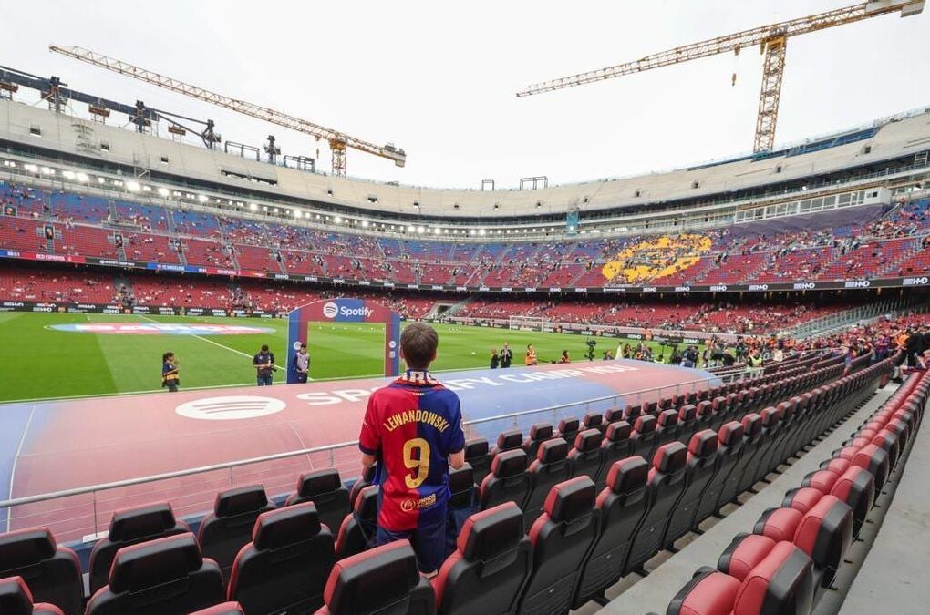 Les tribunes du Spotify Camp Nou, où le Barça commercialise des droits d’usage de places VIP.