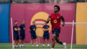 Alejandro Balde sous le maillot du Barça.