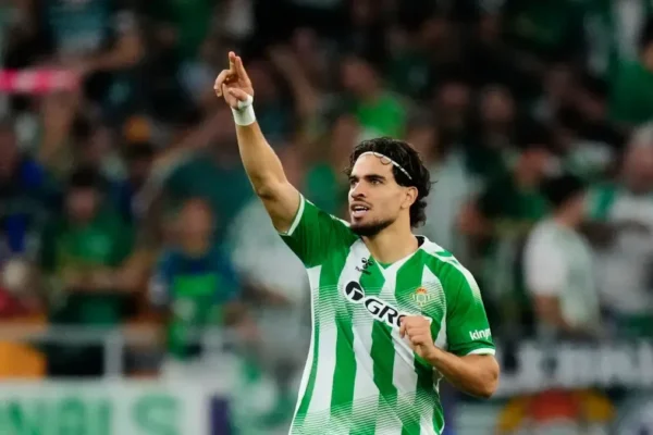 Abde sous le maillot du Betis avant de retrouver le FC Barcelone.