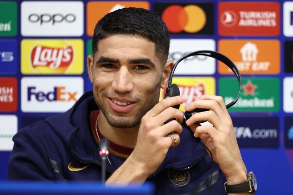 Achraf Hakimi, défenseur du PSG, avant la rencontre face au Barça.