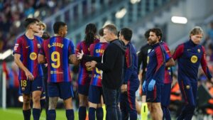 Les joueurs du Barça lors d’une séance de préparation avant le match contre le Real Betis.
