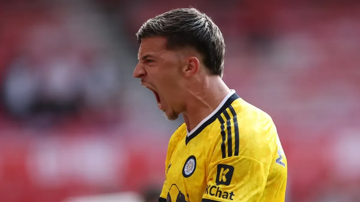 Tarek Muharemović sous les couleurs de Leeds United.