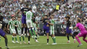 Rodrigo Hernández sous le maillot du Barça lors du match contre le Betis.