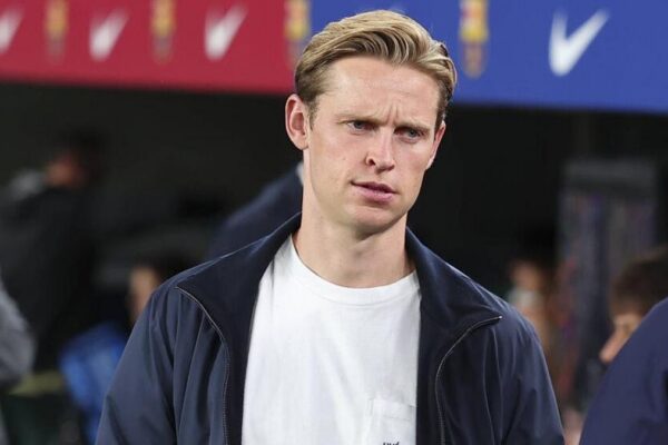 Frenkie de Jong, dont Bojan Krkić envisage l’utilisation en défense centrale au Barça.