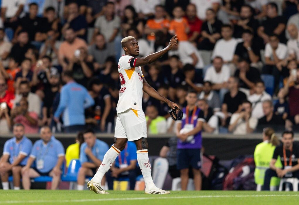 Victor Osimhen sous le maillot de Galatasaray, avant le duel contre le Barça en Ligue des Champions.