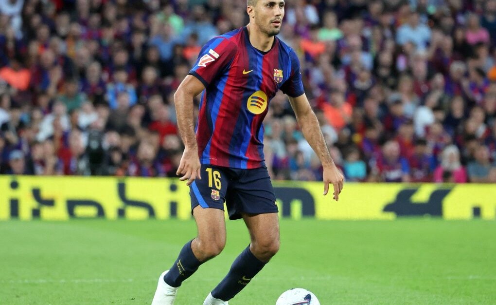 Des joueurs du Barça sur le terrain avant le déplacement à Galatasaray en Ligue des Champions.