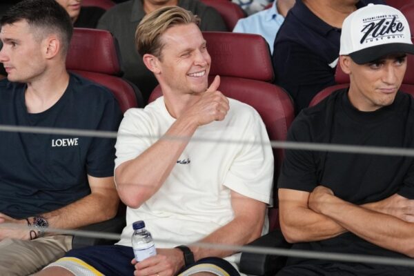 Frenkie de Jong travaille à sa remise en forme à la Ciutat Esportiva.