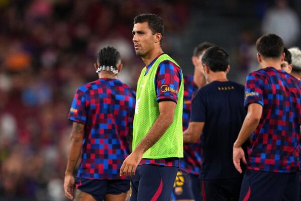 Rodri lors du match entre le Barça et Galatasaray à Istanbul.