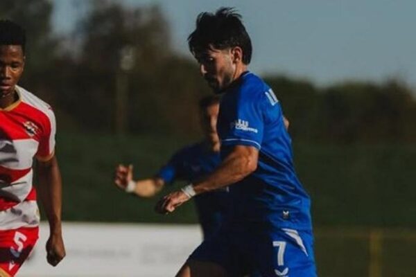 Dani Rodríguez sous les couleurs du Dinamo Zagreb.