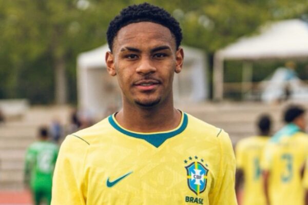 Eduardo Conceição, jeune milieu de Palmeiras suivi par le Barça.