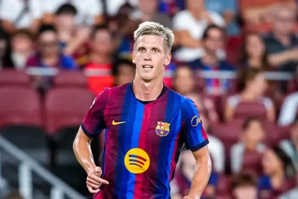 Dani Olmo et Jules Koundé sous le maillot du Barça.