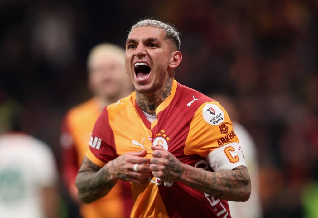 Lucas Torreira, milieu de Galatasaray, avant la rencontre contre le Barça en Ligue des Champions.
