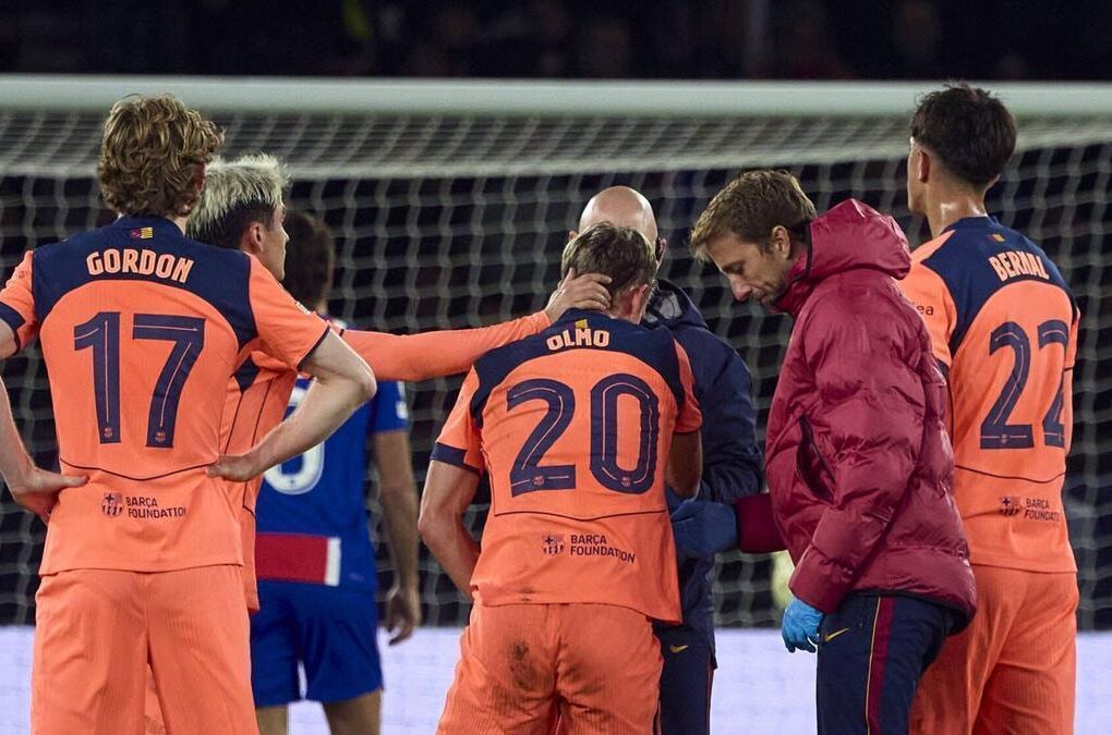 Dani Olmo sous le maillot du FC Barcelone.
