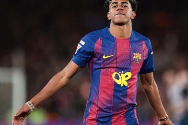 Un maillot du Barça associé à Tyler, The Creator avant le Clásico face au Real Madrid.
