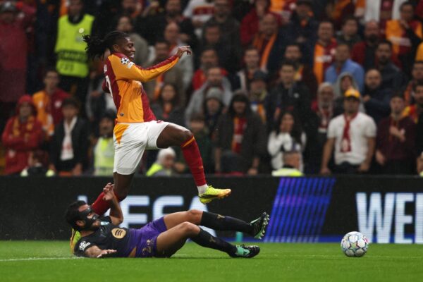 Lamine Yamal sous le maillot du Barça lors du match contre Galatasaray.
