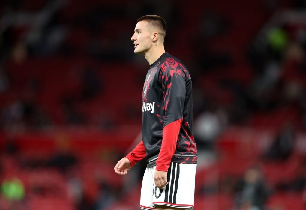 Benjamin Šeško sous le maillot de Manchester United.