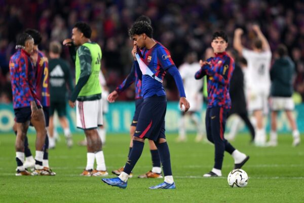 Les joueurs du Barça et du Real Madrid lors du Clásico au Camp Nou.