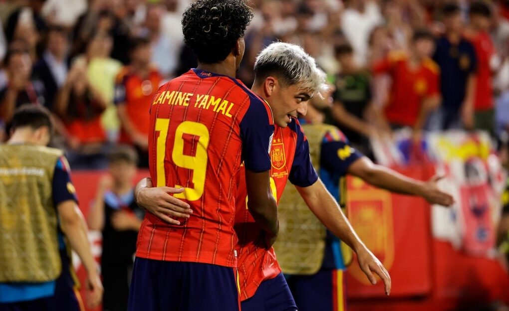 Lamine Yamal et Pedri avec la sélection espagnole.