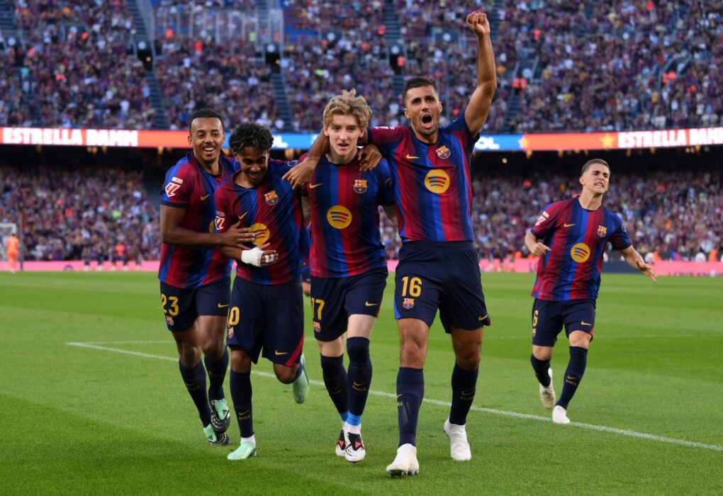 Anthony Gordon sous le maillot du Barça lors du match contre Getafe au Camp Nou.