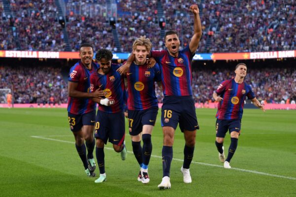 Anthony Gordon sous le maillot du Barça lors du match contre Getafe au Camp Nou.
