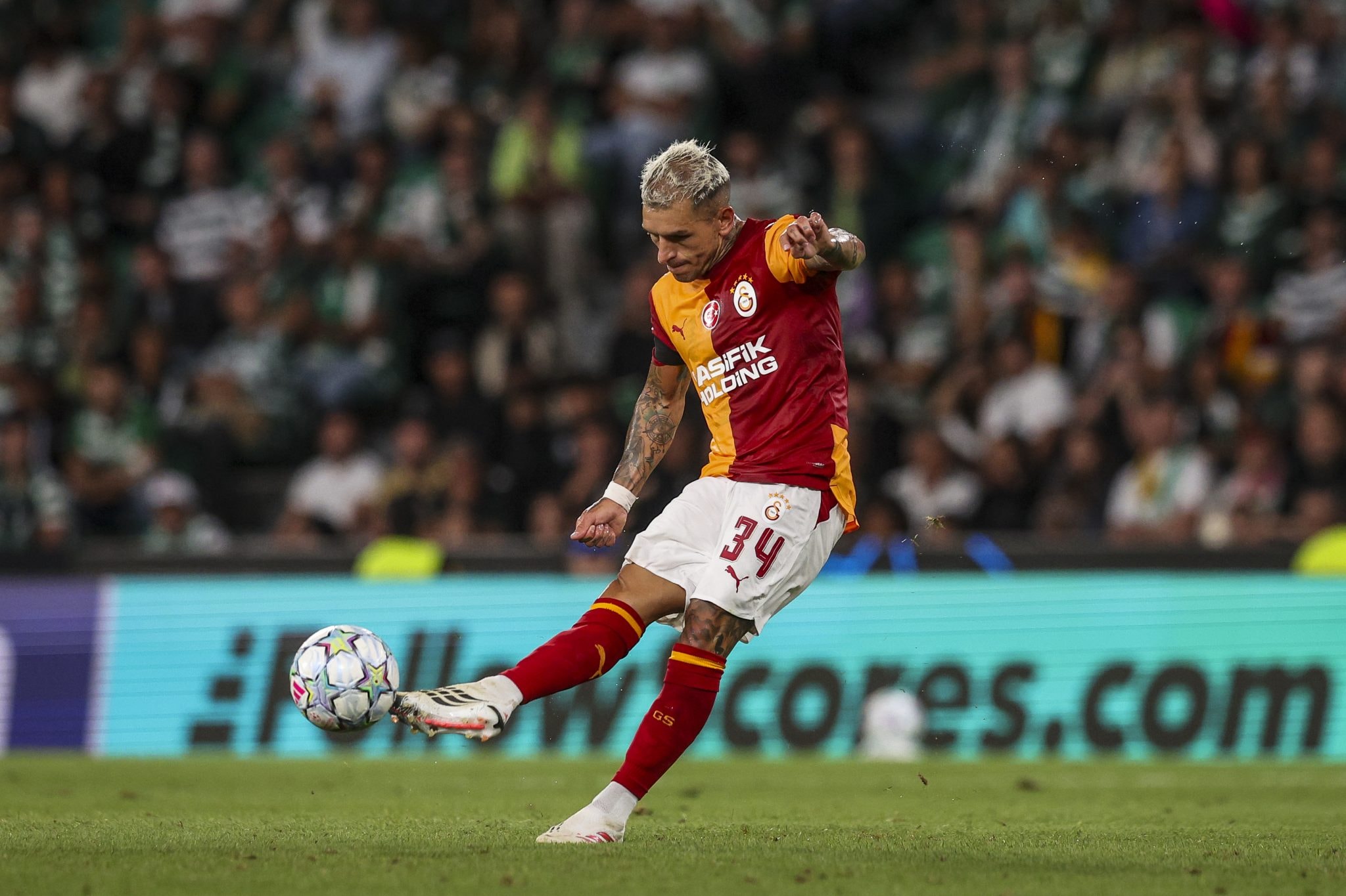 Lucas Torreira de Galatasaray
