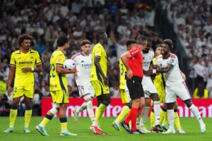 Vinícius Júnior, attaquant du Real Madrid menacé de manquer le Clásico face au Barça.