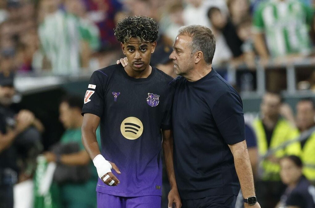 Hansi Flick sur le terrain d’entraînement du FC Barcelone.