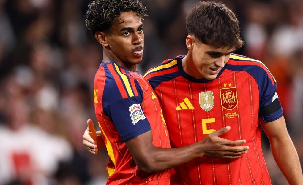 Pau Cubarsí sous le maillot de la sélection espagnole.